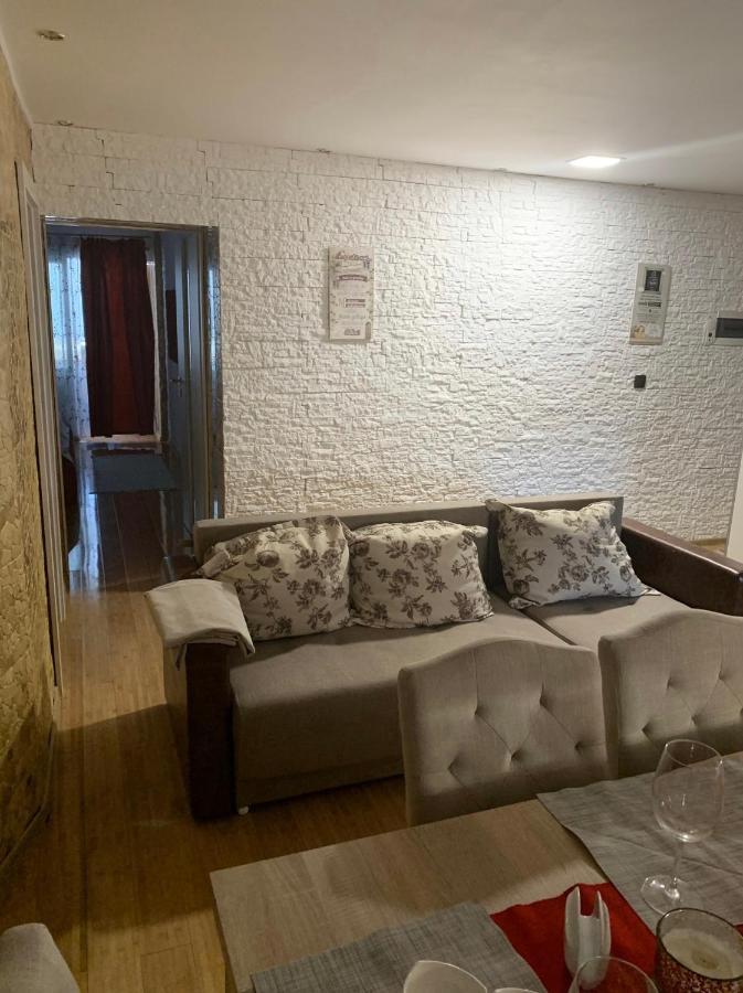 Bella Casa Apartments Făgăraş Exteriör bild