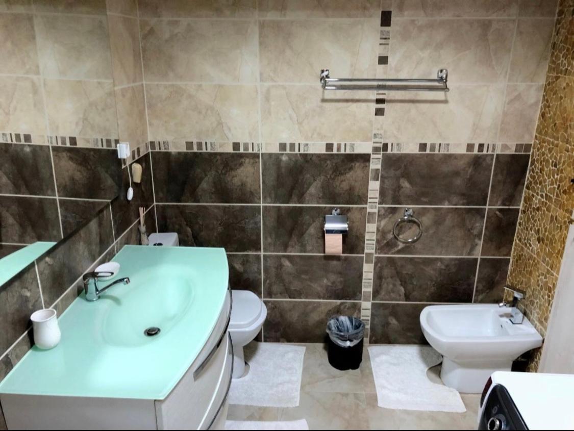 Bella Casa Apartments Făgăraş Exteriör bild